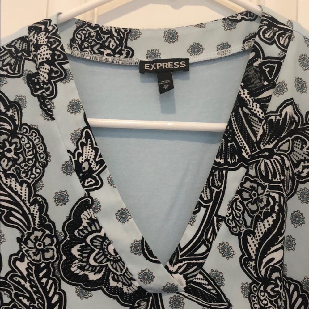 Express Top - Picture 2 of 4